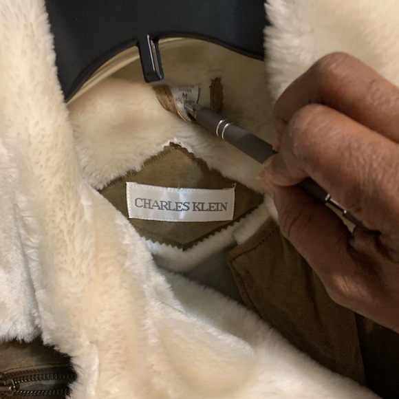 Charles Klein Women’s Leather Jacket size Medium - Picture 6 of 8